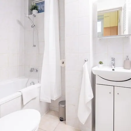 - New - Aircon - Comfy Appartamento Budapest