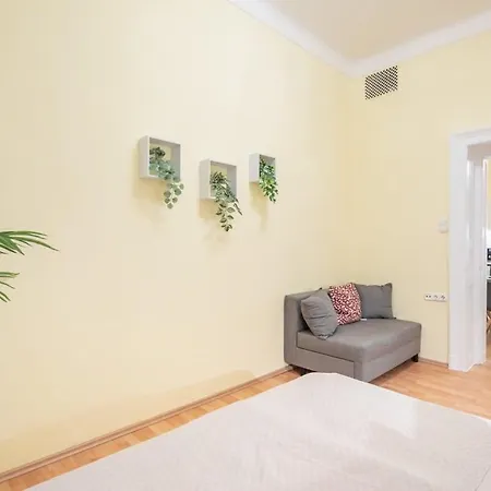 - New - Aircon - Comfy * Budapesta