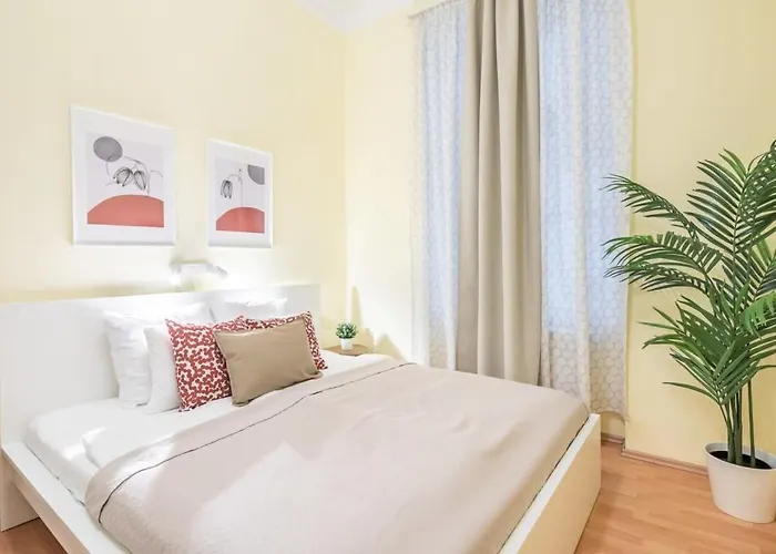 - New - Aircon - Comfy Apartamento