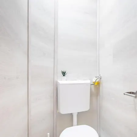 - New - Aircon - Comfy בודפשט