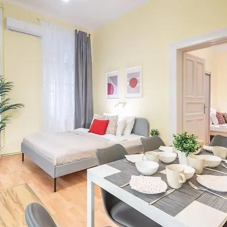 - New - Aircon - Comfy Διαμέρισμα